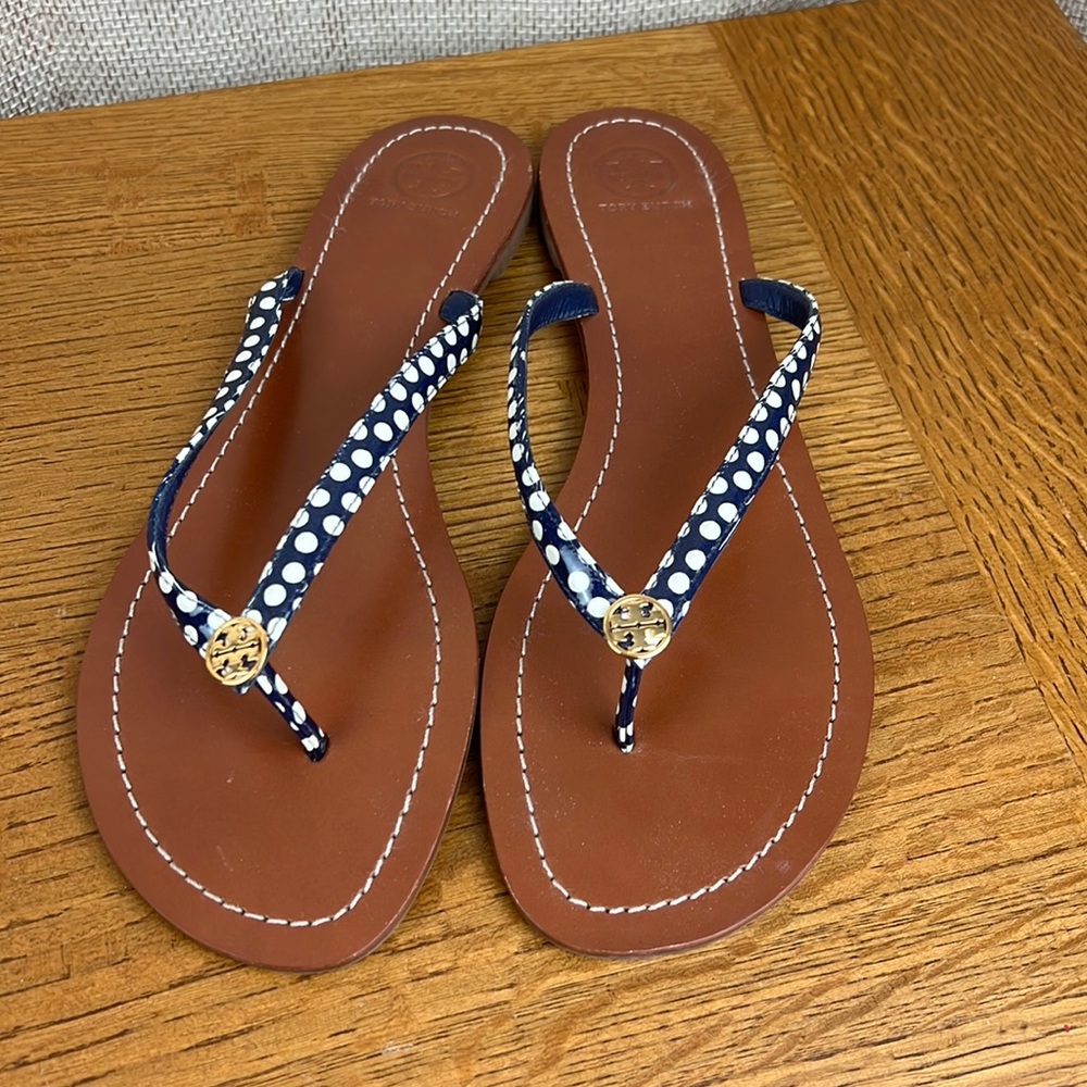 Tory burch navy and white polka dotted sandals